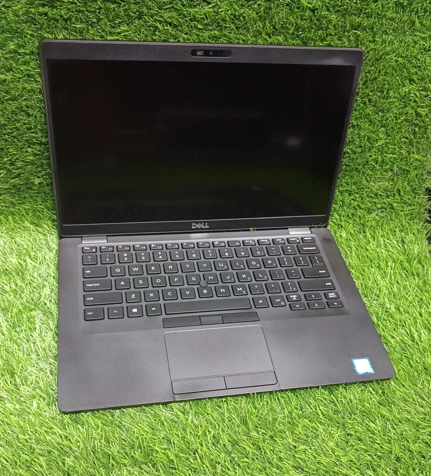 Dell latitude 7490 Intel Core i7 8th generation Processor 8GB RAM,  256GB M.2 SSD Hard disk